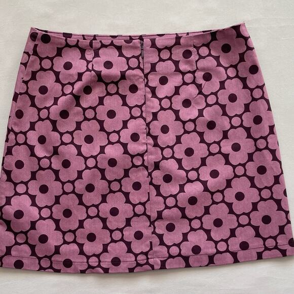 NWT Urban Outfitters Burgundy and Pink Retro Style Mini Skirt Size Medium - Picture 7 of 7